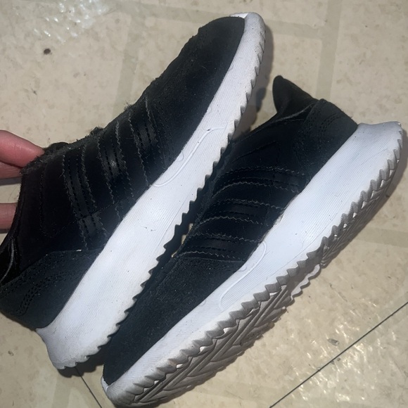 2  Pairs of Sneakers Toddler - Picture 6 of 13